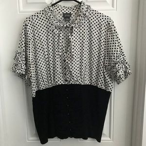 Black and white ruffle ruched top